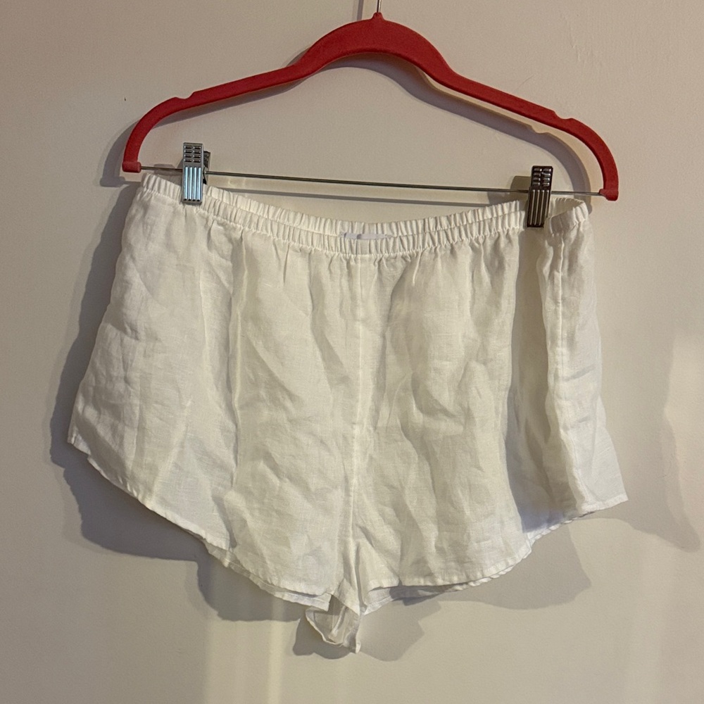 NWT Aritzia Little Moon White Linen Shorts